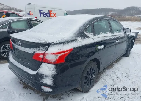 2018 Nissan Sentra S z USA, uszkodzony, nr VIN 3N1AB7AP4JY291745